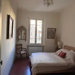 Apartamento Elegant 2-bedroom Terrace In The Heart Of The *