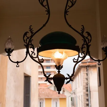 Apartmán Elegant 2-bedroom Terrace In The Heart Of The