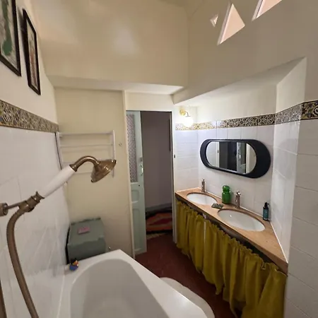 Apartmán Elegant 2-bedroom Terrace In The Heart Of The Ajaccio (Corsica)